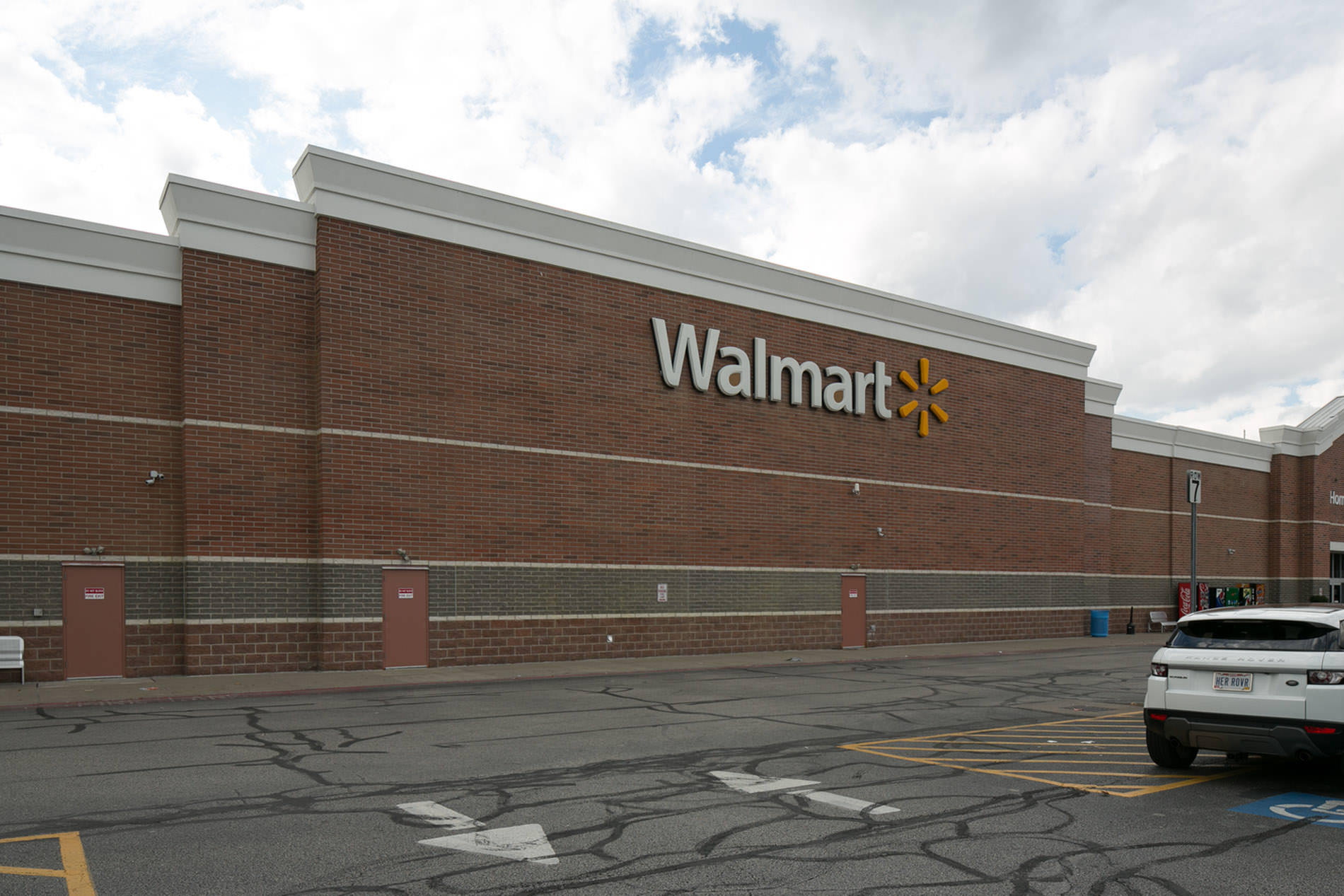 Wal-Mart Before Exterior Photograph